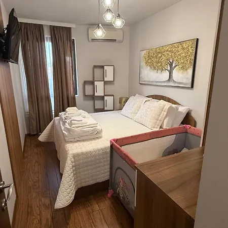 Family Panovi Free 2 Parking Spaces Apartman *