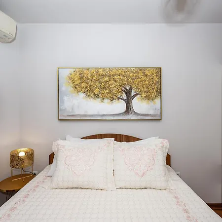 Family Panovi Free 2 Parking Spaces Apartman